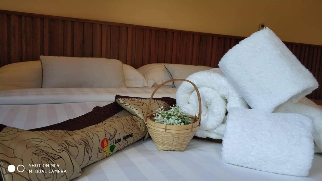 Look Myanmar Bed & Breakfast Баган Екстериор снимка